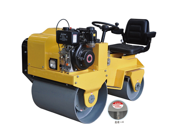 FAYL-850 Road Roller